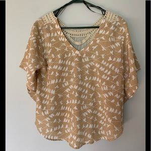 Sz M DeJaVu Ladies Top